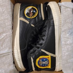 VANS "SK8-Hi NASA Space Voyagers" mens size 12 space voyage black